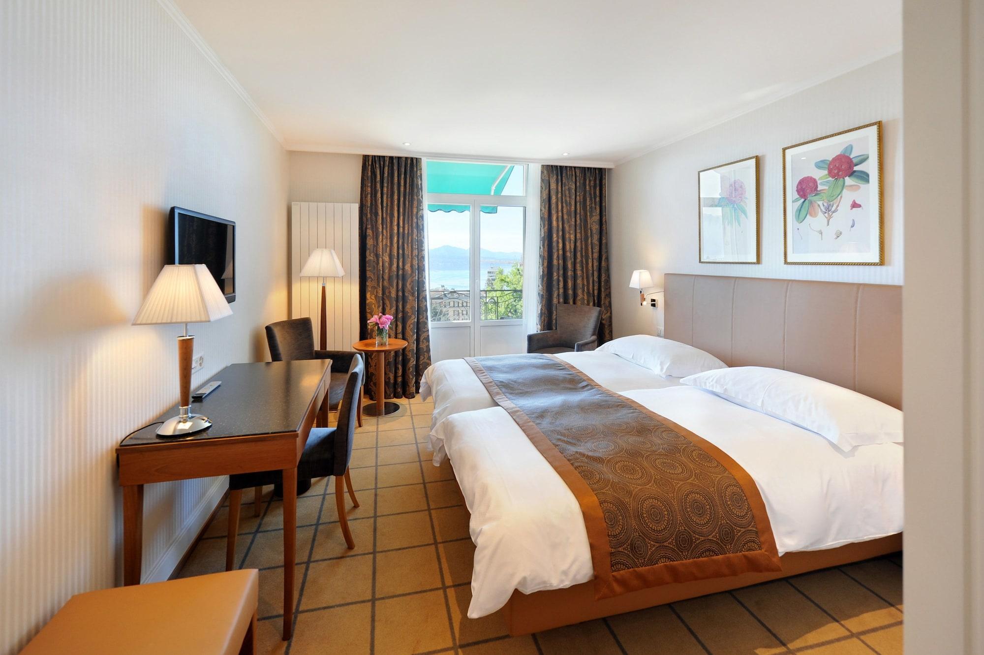 Hotel De La Paix 4*