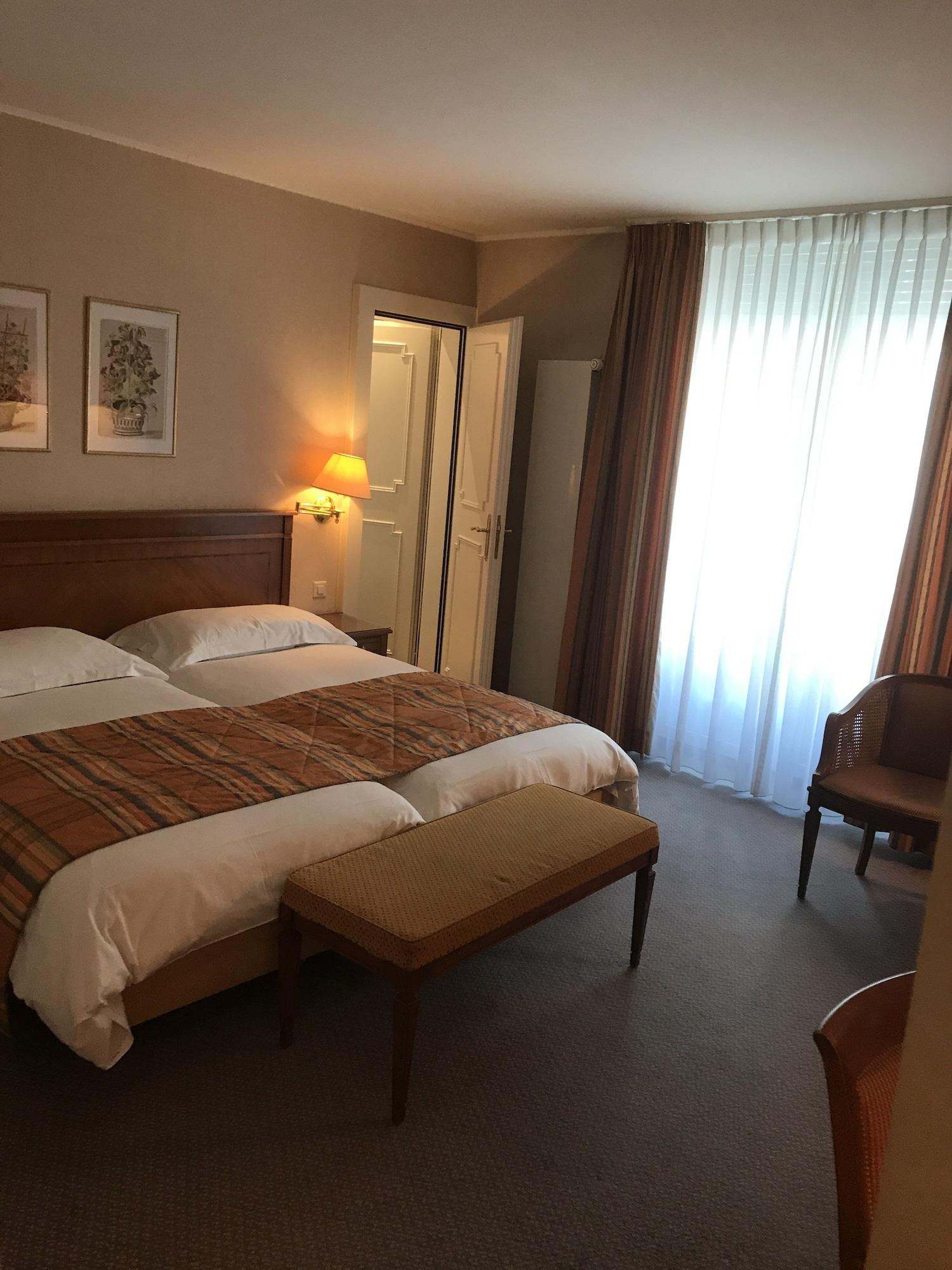 Hotel De La Paix